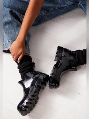 NWOT Free People High Street Rain Boots in Black Size 8